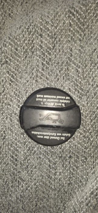 Кришка для маслозаливної горловини Shkoda Fabia 2001