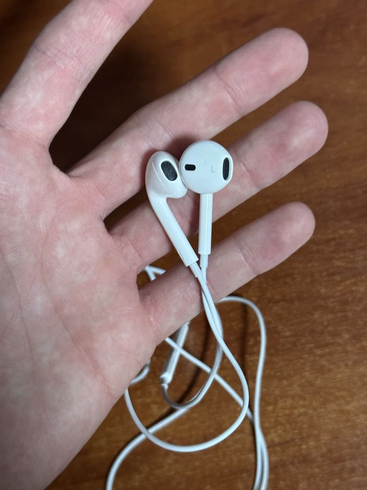 наушники apple Lighting EarPods original для айфона