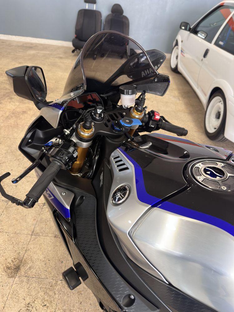Yamaha r1m 2019  08