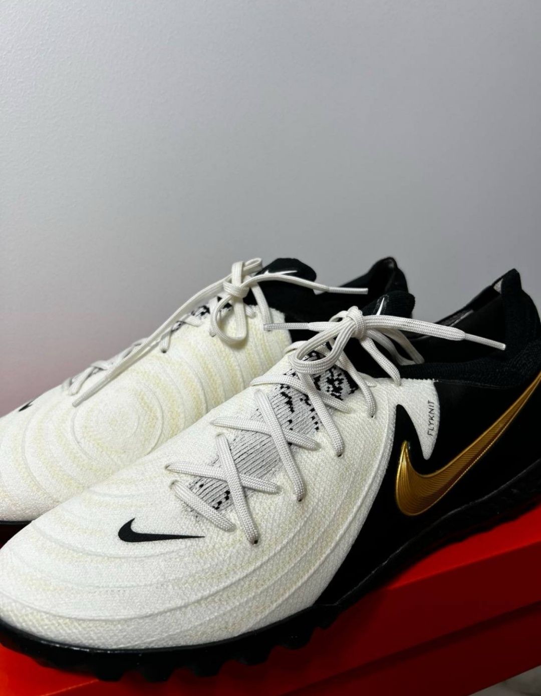 Сороконожки Nike phantom gx II pro tf довжина 28.5см