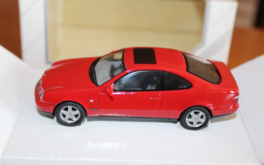 Miniatura - MERCEDES CLK - Herpa (1:43)