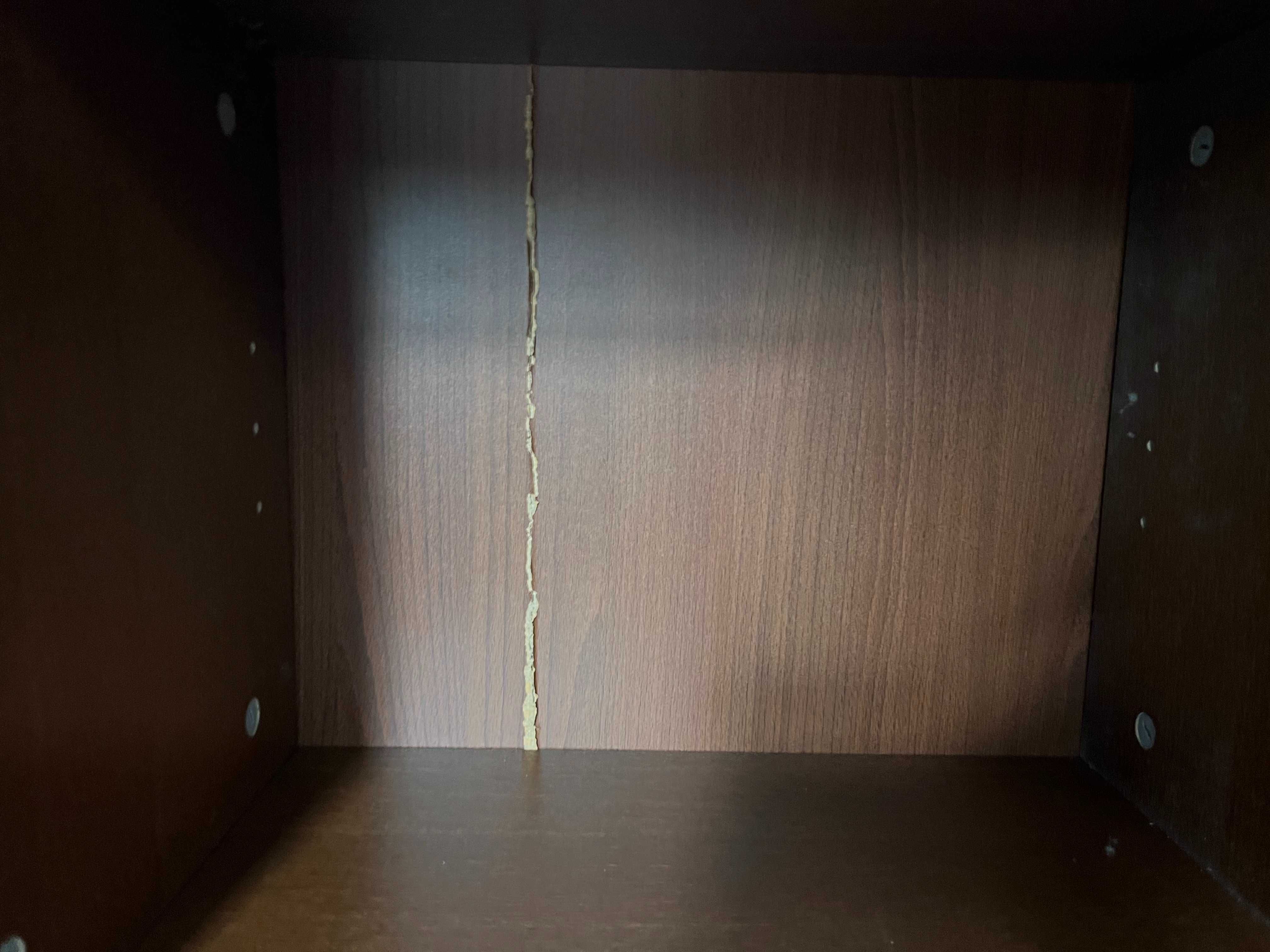 Półka wisząca z Ikei, ciemny brąz