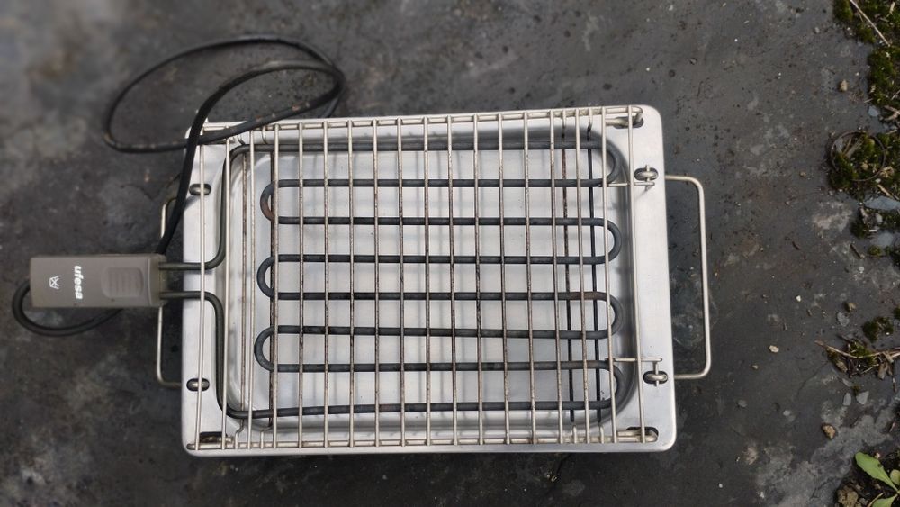 Grelhador elétrico marca ufesa como novo
