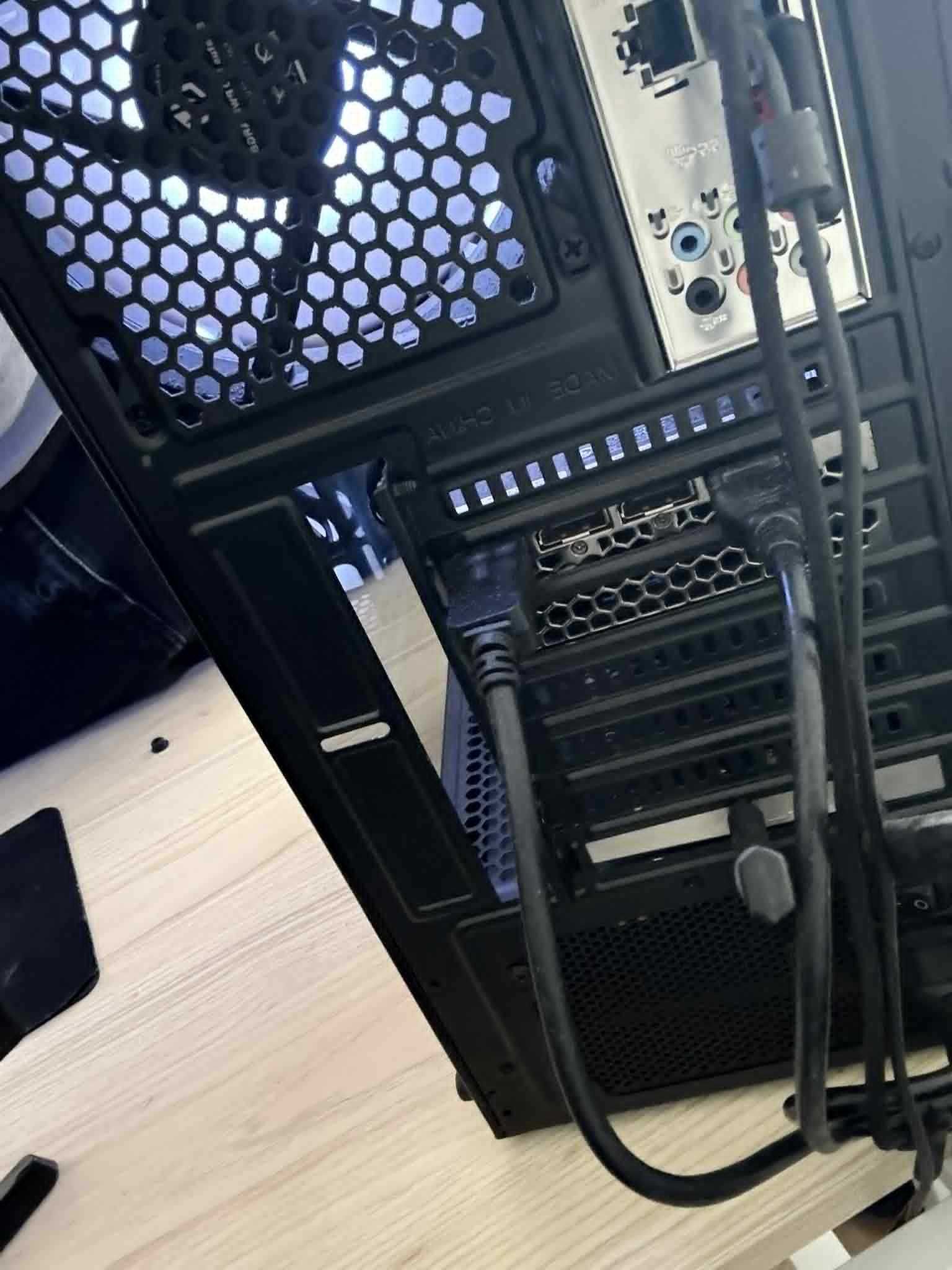 Komputer do gier R 5800X3D/RTX3070TI/16GB/700W/ARGB