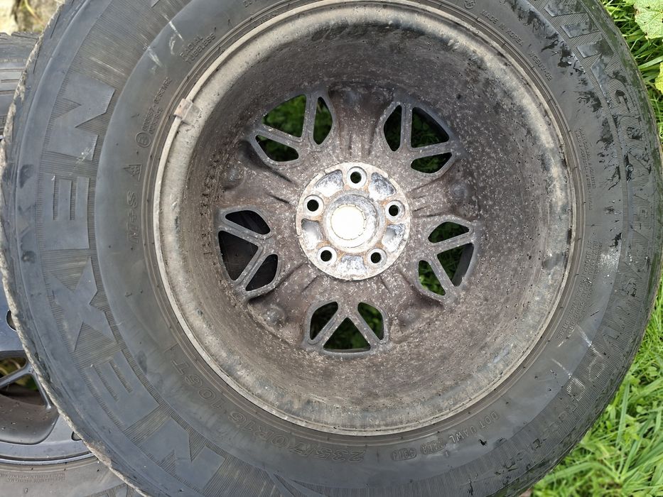 Felgi z oponami Jeep