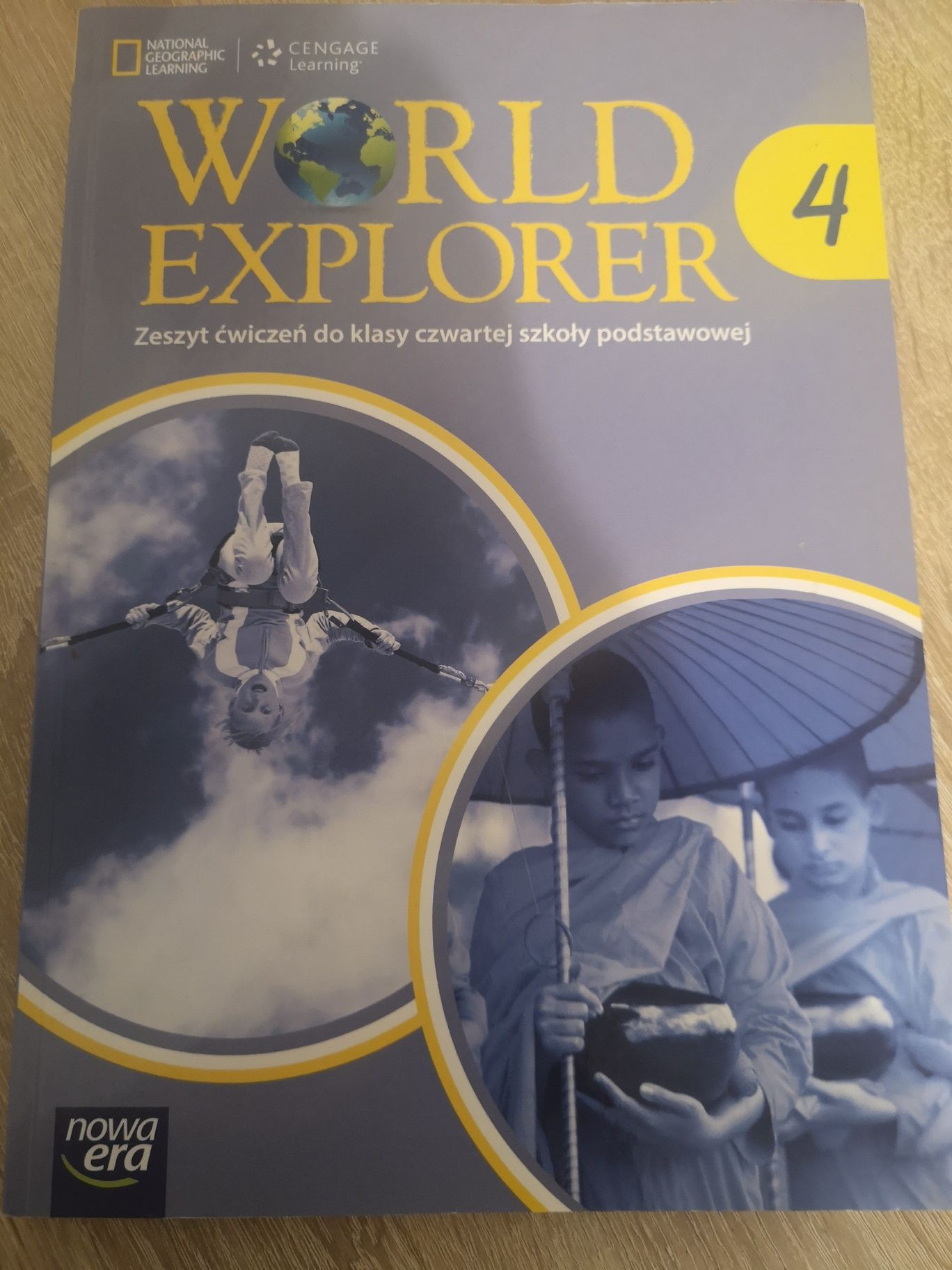 Podręcznik oraz zeszyt ćwiczeń World Explorer