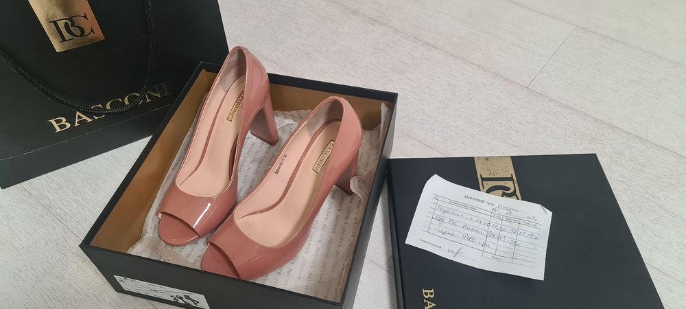Туфлі  лаковані Basconi
