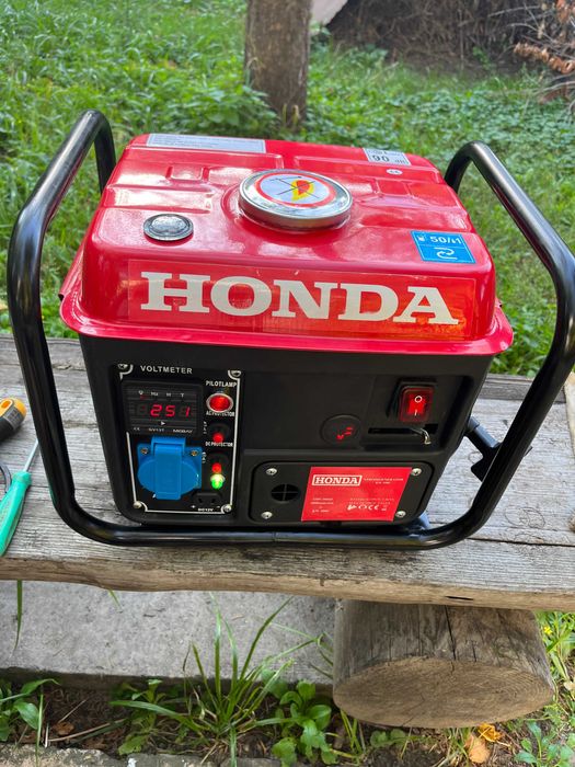 Бензиновий генератор 2 кВт HONDA KW2000.