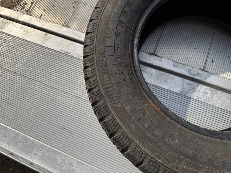 Opona całoroczna Continental VancoFourSeason 2 235/65R16 115/113 R
