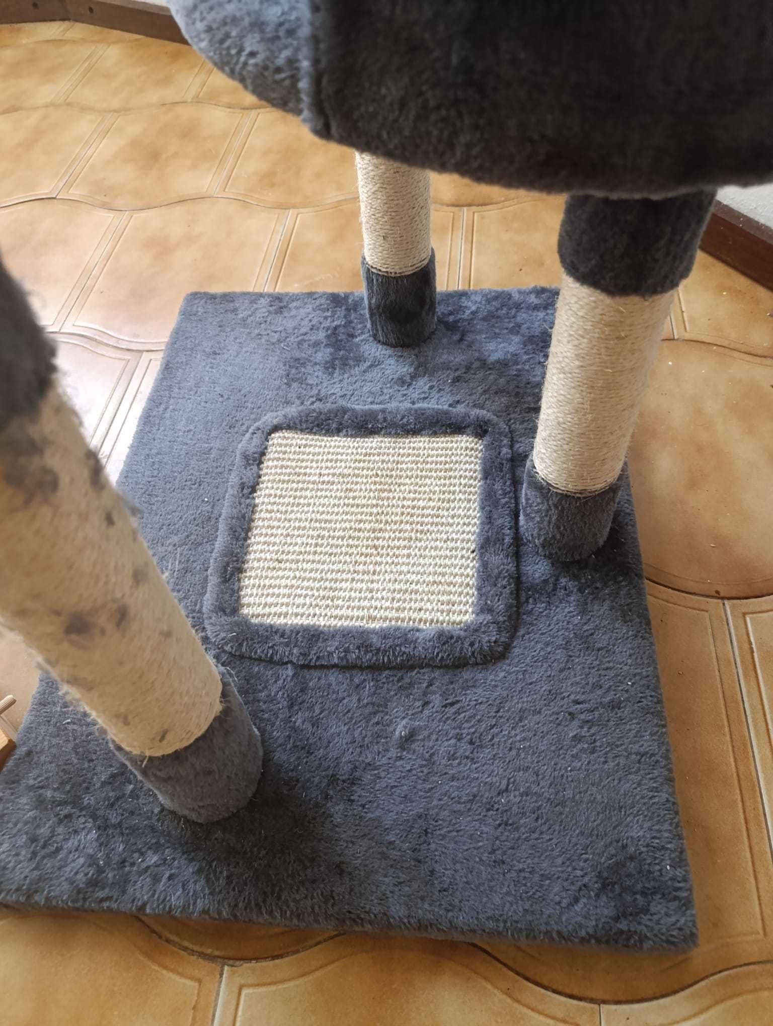 Árvore para gatos