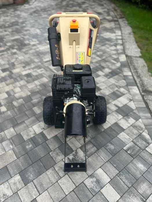 Rębak do gałęzi spalinowy Meyer R10SL