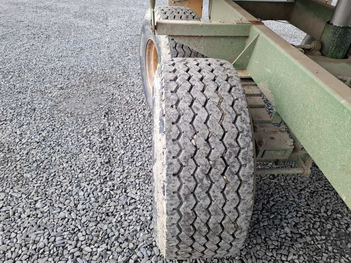 Przyczepa skorupowa SIAM 12,5 T, tandem, SKRĘTNA OŚ