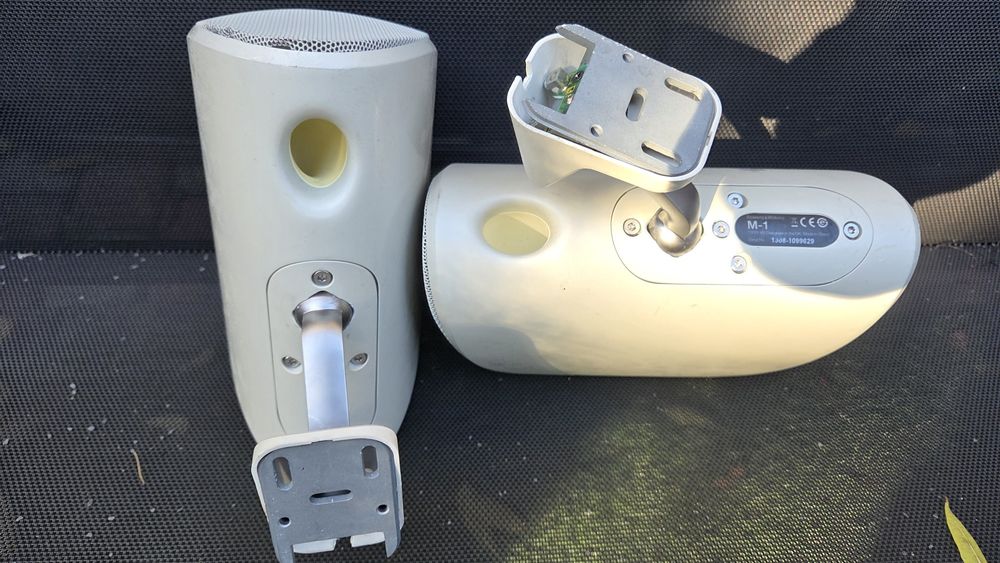 Kolumny bowers & wilkins M-1