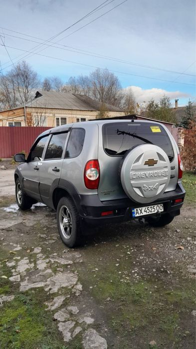 Продам шевроле ниву