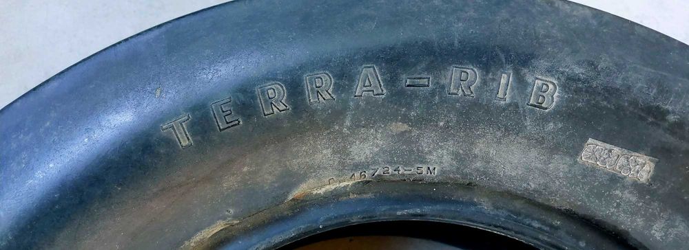 Sprzedam używaną oponę rolniczą 27 x 9.50-15 4 PLY Good Year Terra-Rib