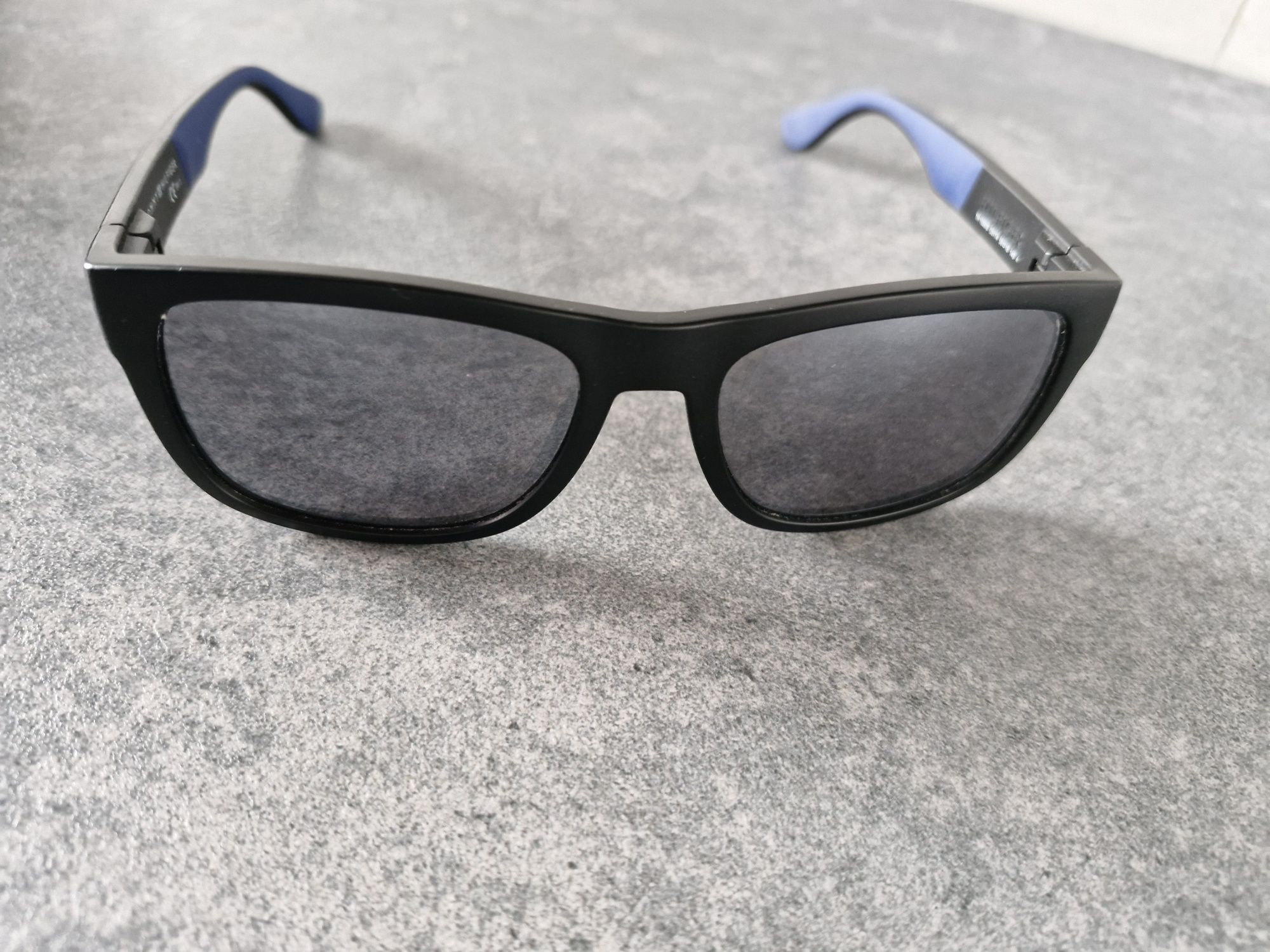 Okulary przeciwsłoneczne Tommy Hilfiger
