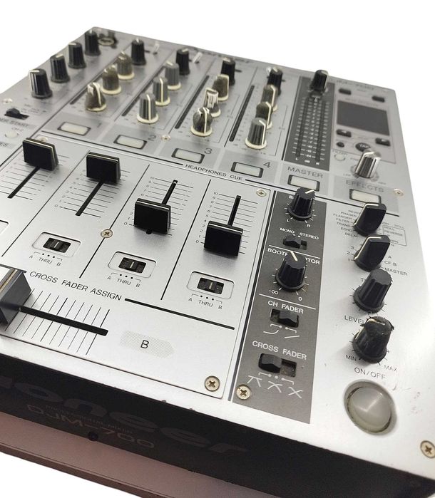 Mixer Pioneer DJM 700