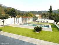 Moradia Individual T3, mobilada e equipada, com piscina, churrasqueira