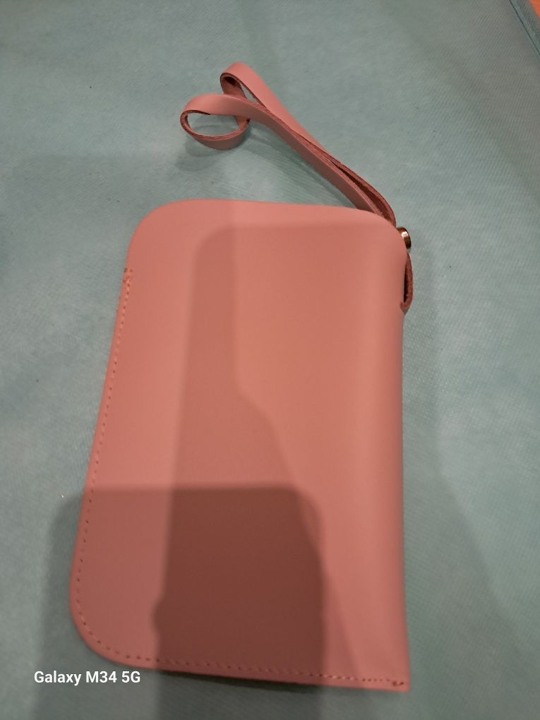 Etui na tel batycki