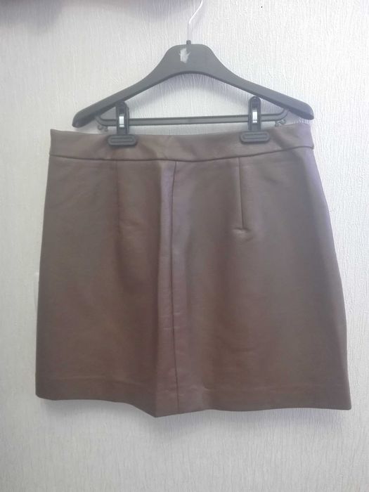 Юбка із екошкіри