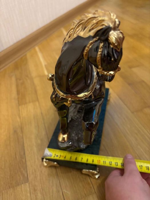 Статуетка Кінь.