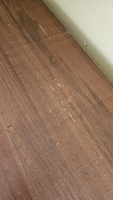 Szafka na buty z dwiema półkami i szufladą