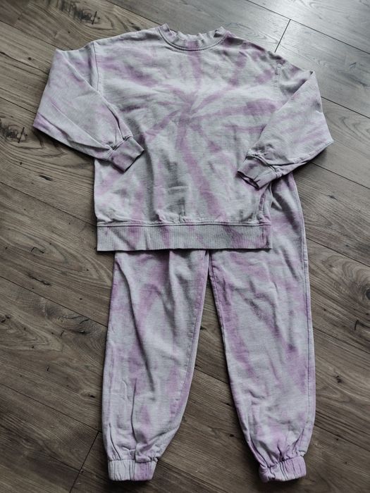 Dres dziewczęcy r.146