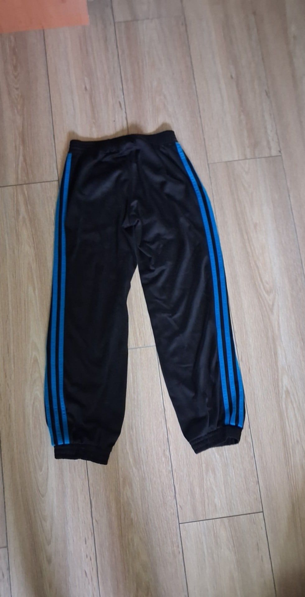 Spodnie dresowe adidas 146