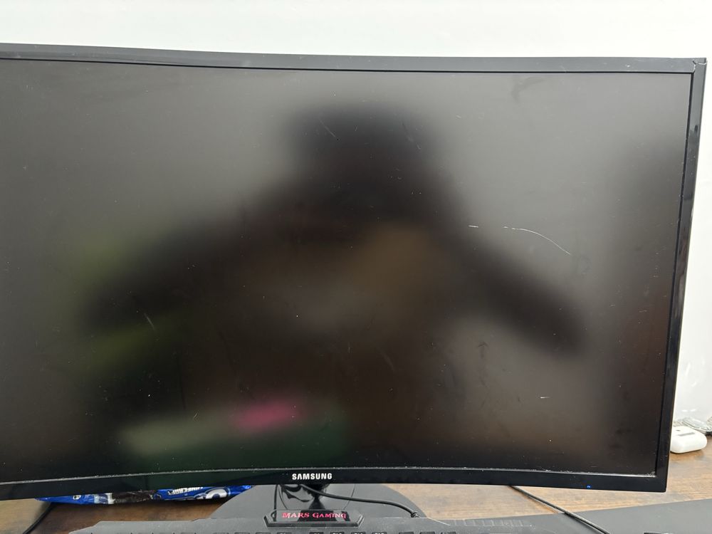 Computador-gamer-16RAM com Monitor, rato e teclado