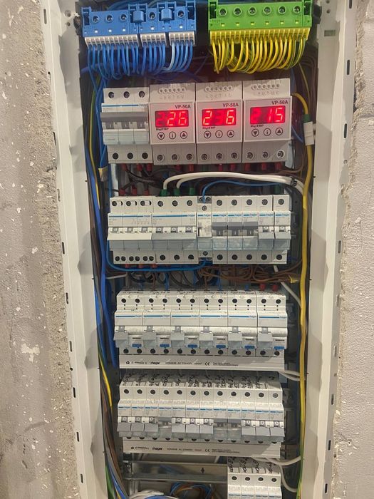 Електромонтаж, Послуги електрика,  ДБЖ, Інвертори, Зарядні Станції.