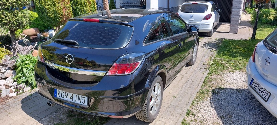 Sprzedam Opel Astra H GTC 1.8