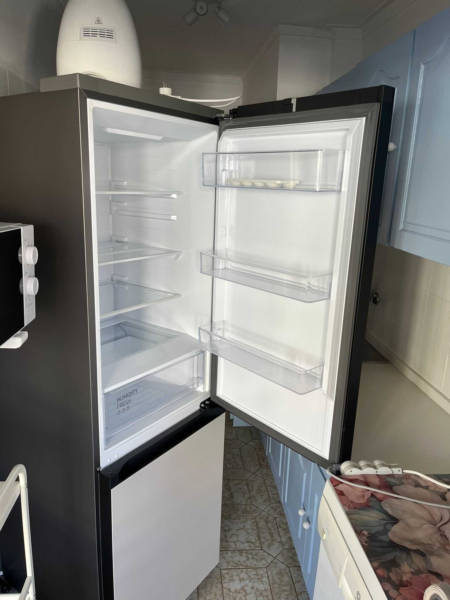 Frigorífico SAMSUNG RB34C6B1DCE/EF D (185 cm - 344 L - Creme)
