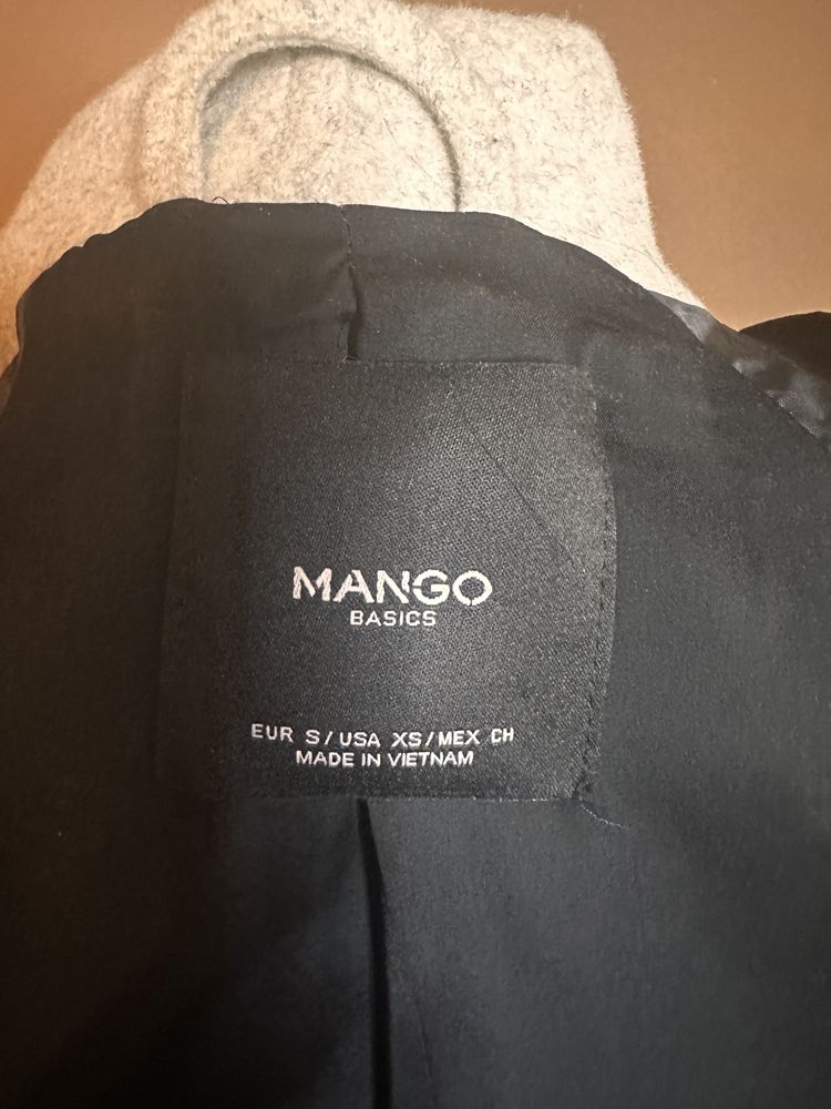 Płaszcz damski MANGO