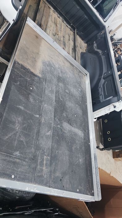 Виїздна площадка в кузов пікапа Dodge RAM 19 21 22 23 6.5 Фута Кришка