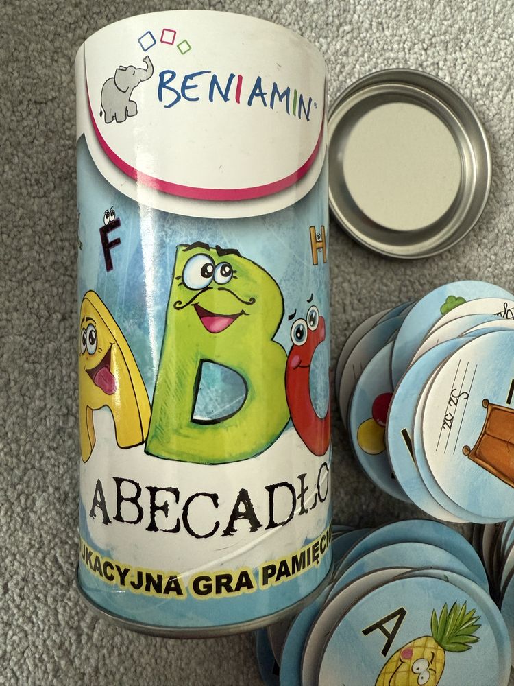 Gra pamięciowa „Abecadło”