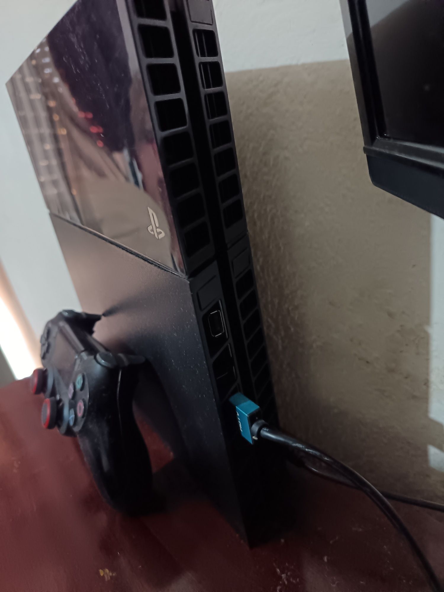 Playstation 4 bom estado