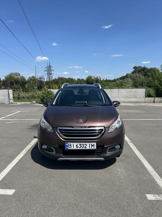 Автомобіль Peugeot 2008 2014 року