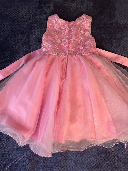Дитяча святкова сукня