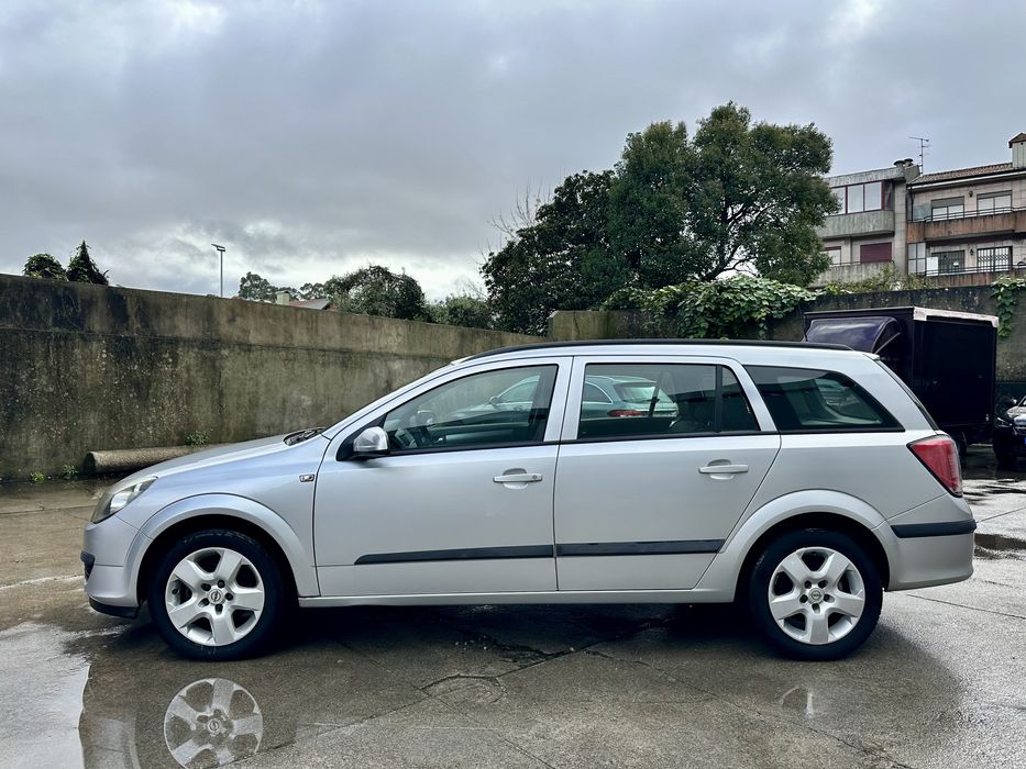 Opel Astra Caravan 1.4 poucos km