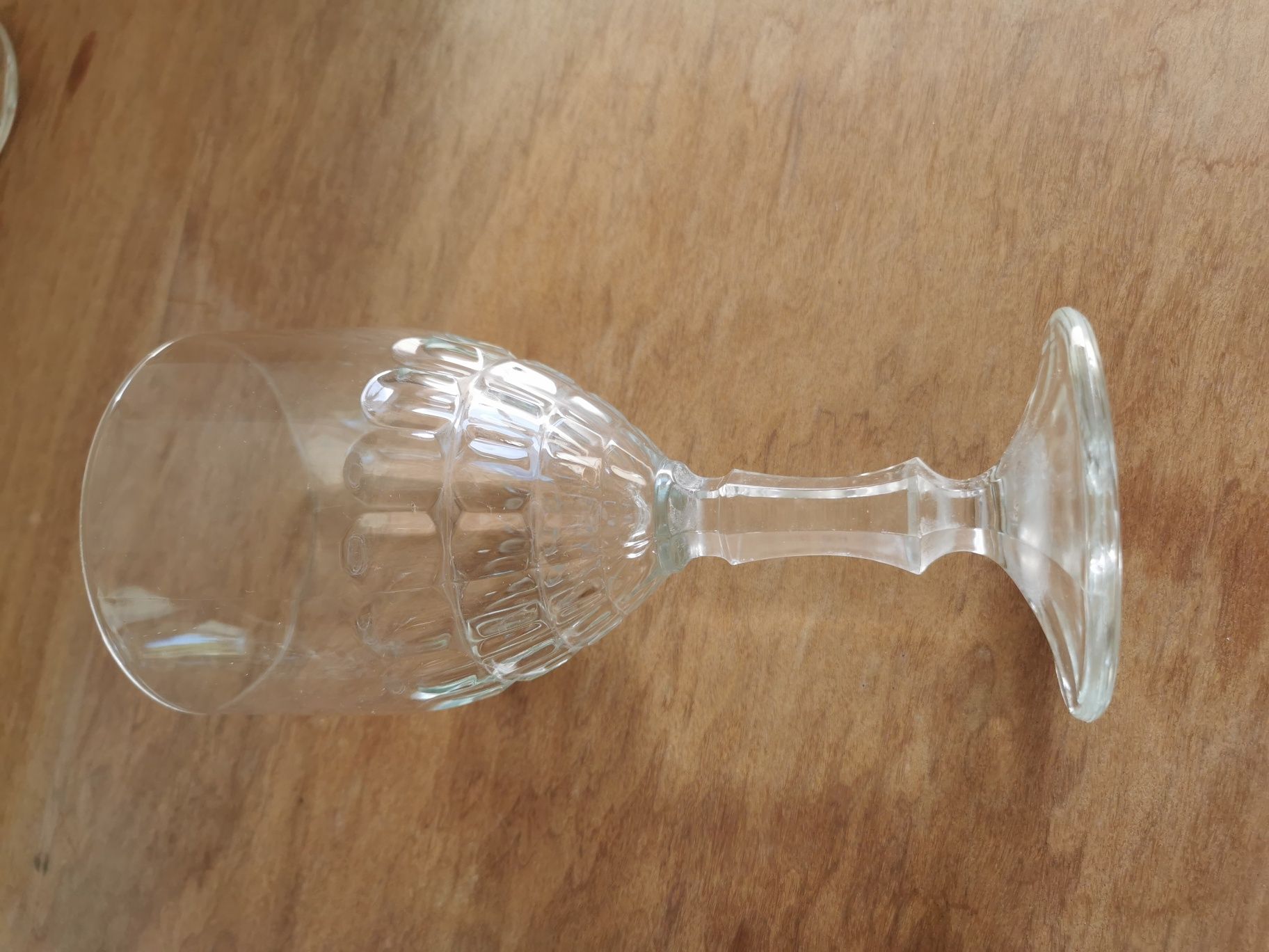 Três copos de água pé alto vintage