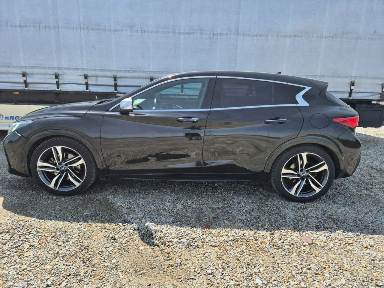 Infiniti QX30 2,0t QX30S AWD 211KM