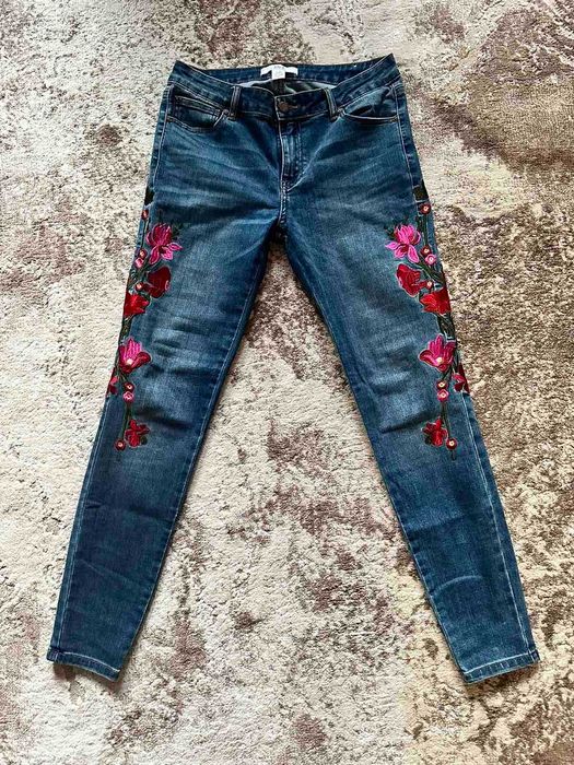 Джинси з вишивкою квітів вузькі