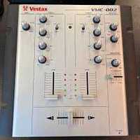 Vendo Mesa de mistura Vestax VMC-002
