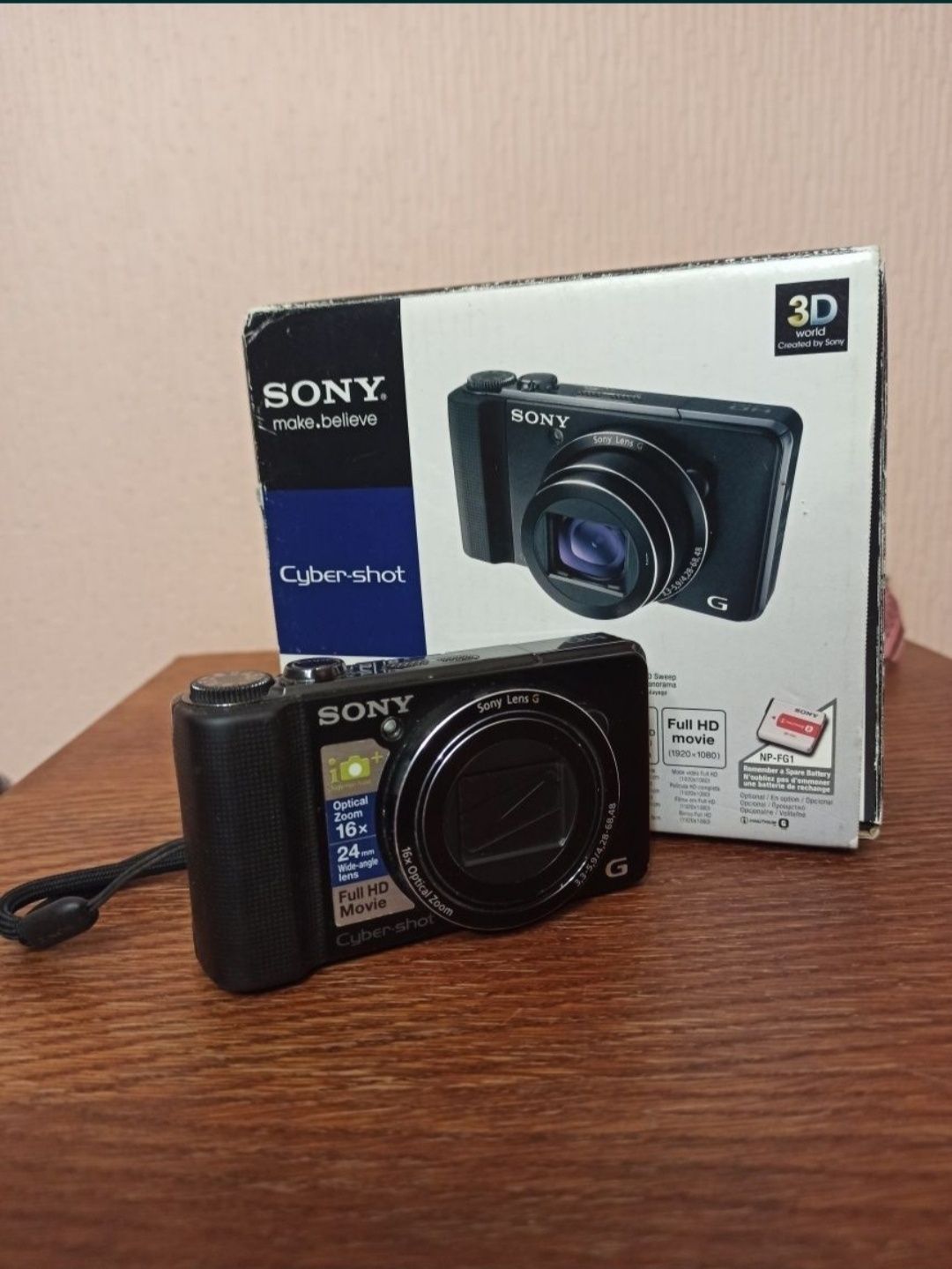 Фотоапарат Sony DSC-HX 9V Зроблено в Японії