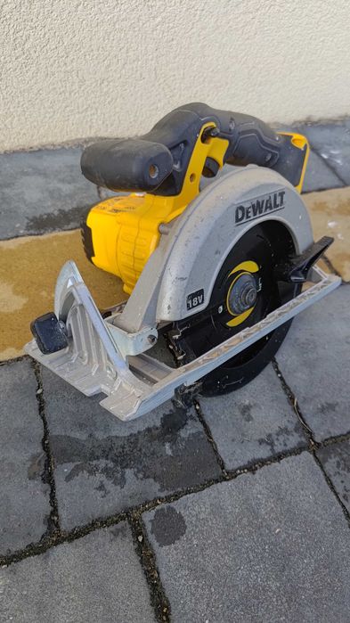 Pilarka tarczowa DEWALT DCS391 18V piła