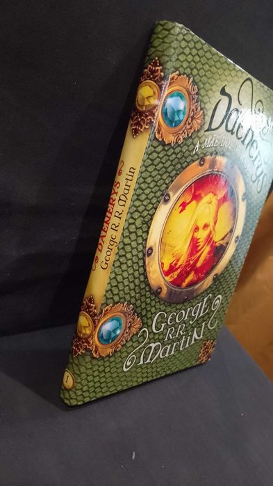 Daenerys, A Mãe dos Dragões - George R. R. Martin