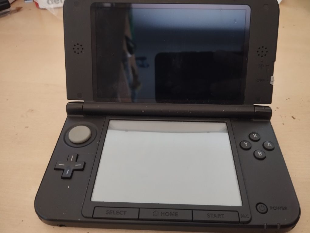 Nintendo 3DS XL *desbloqueada*