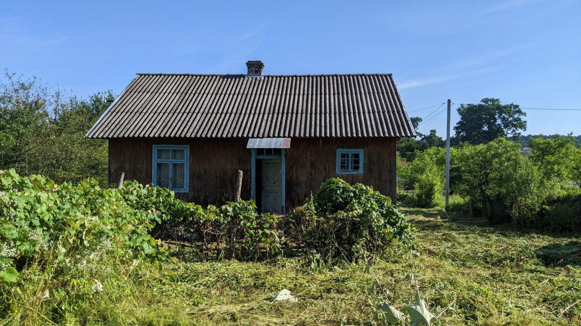 Земельний участок з будинком с. Нова Скварява