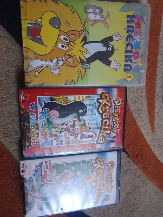 Kasety VHS 17 bajek i film