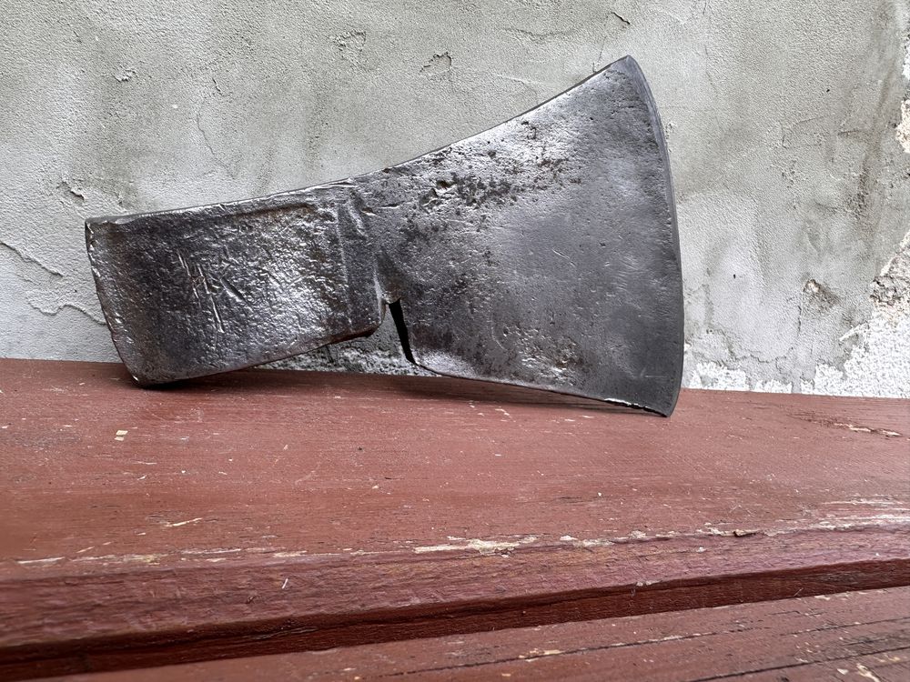 Duży stary topór/siekiera kuty kuźnia Osowiec vintage PRL